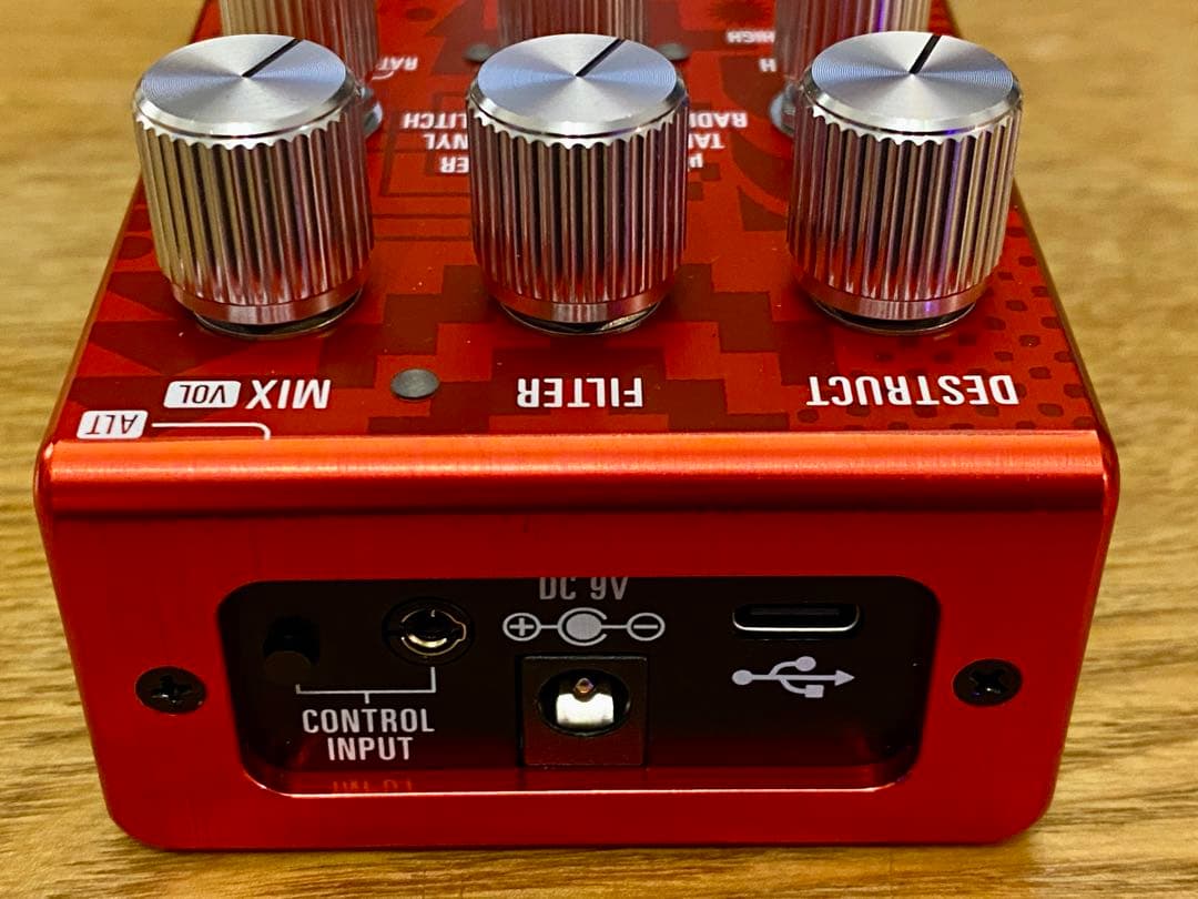 6bluesbfa9 様 Source Audio SA280 ARTIFAKT