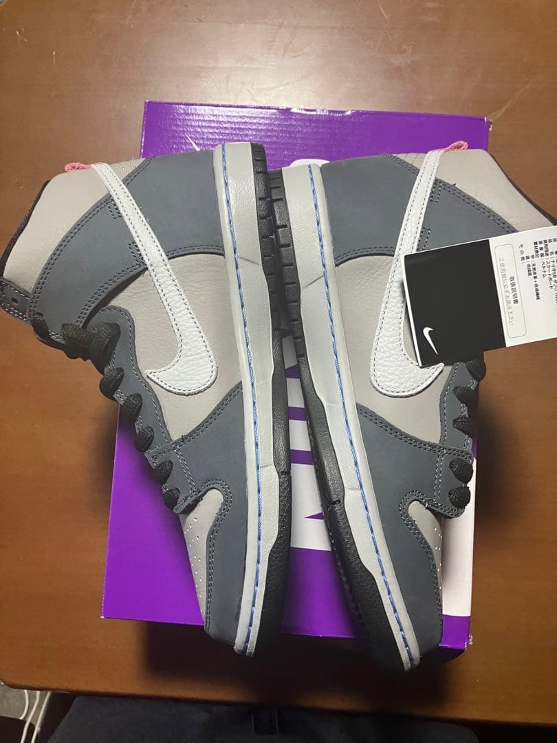 NIKESBダンクHIプロミディアムグレー