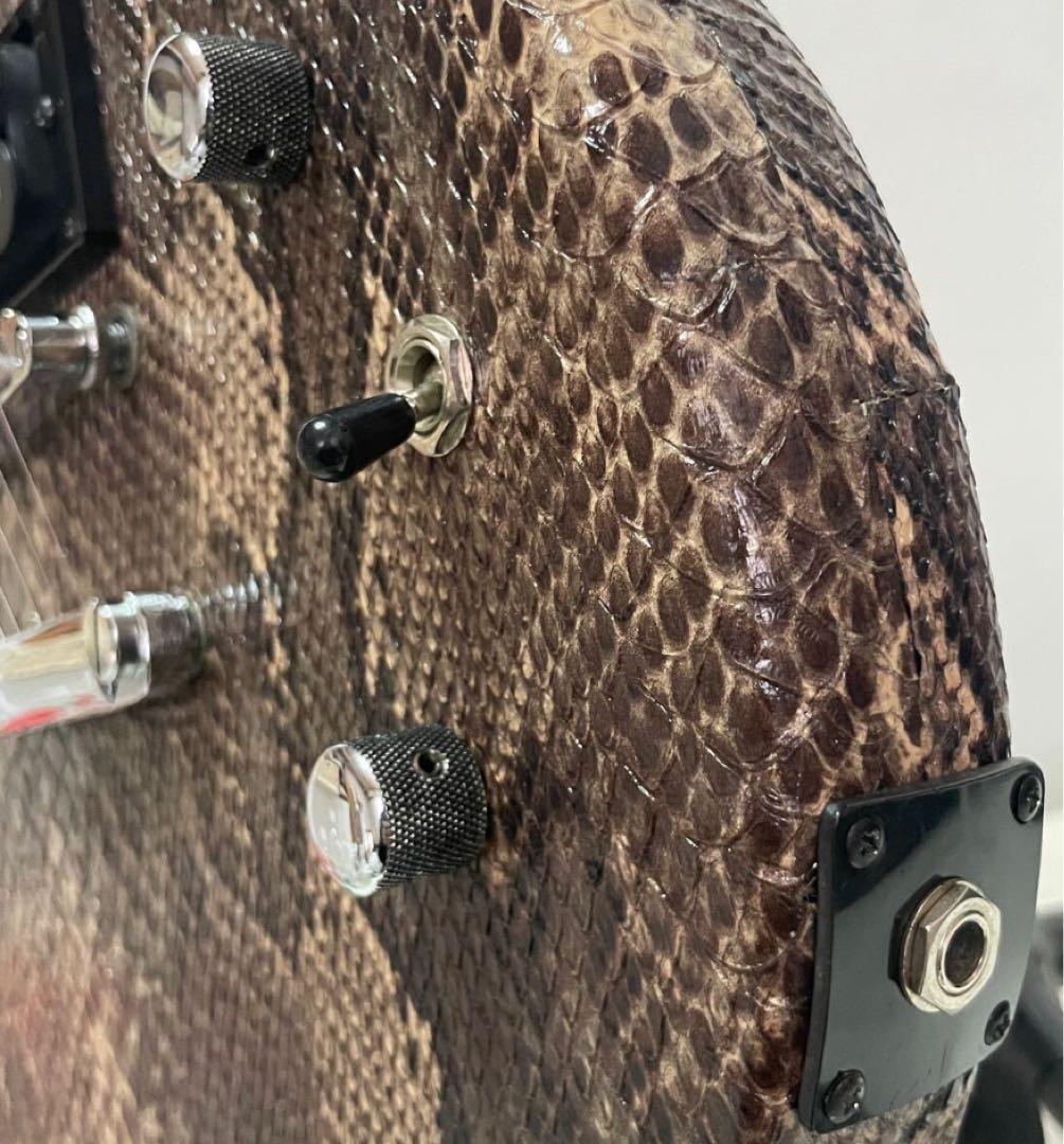 マ*ル様 最終値下Epiphone by Gibson カスタムレスポール　ヘビ