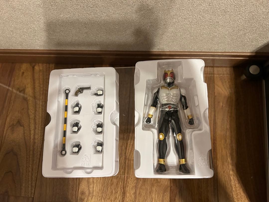 未開封品4点S.H.Figuarts 仮面ライダークウガ　真骨頂8体セット