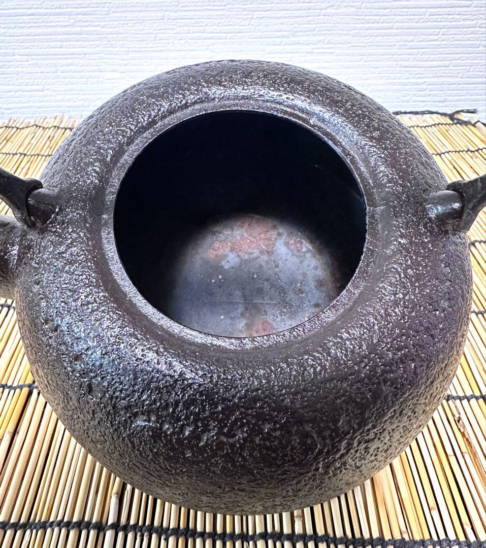 ＵＳＥＤ品、供箱付　南部岩鋳四代目清末作 　真作保証　２３型南部肌(唐金蓋)