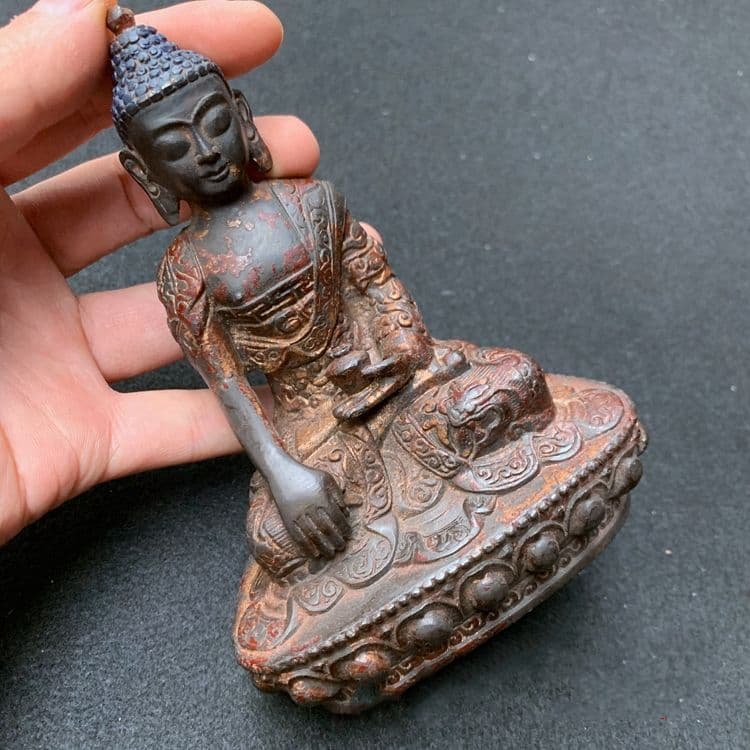 お釈迦様坐像