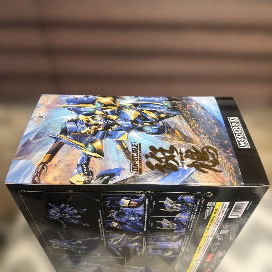 MODEROID DX-SCALE ナイツ＆マジック イカルガ　特典付き