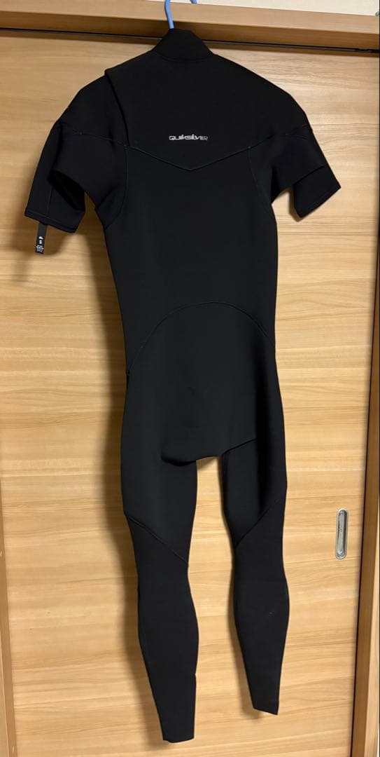 Quiksilver シーガル Sサイズ 新品タグ付き　ウェットスーツ