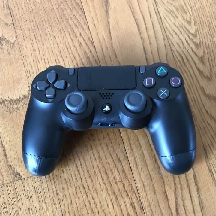 PS4 本体　240GB