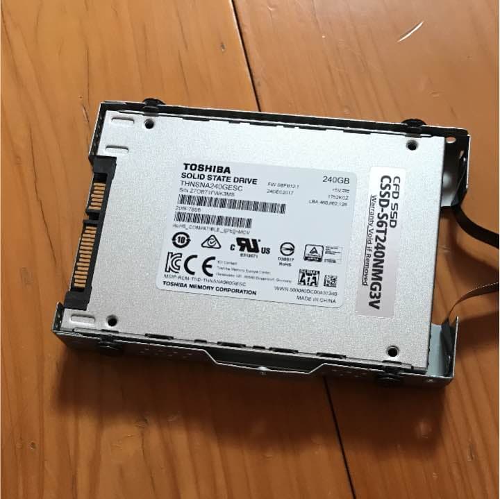 PS4 本体　240GB
