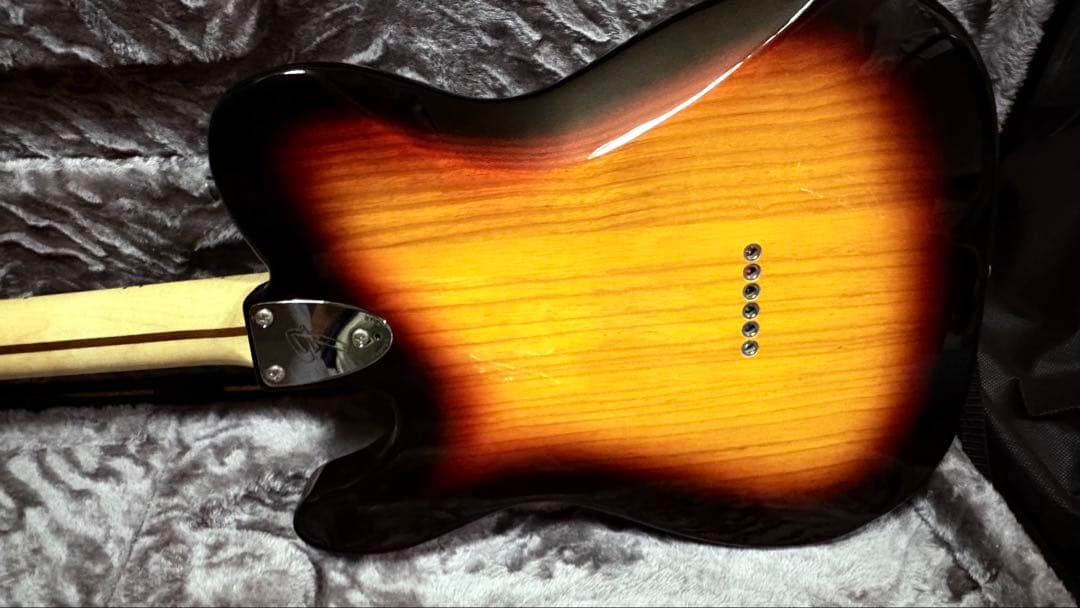 ギター Fender MIJ Traditional Telecaster Deluxe
