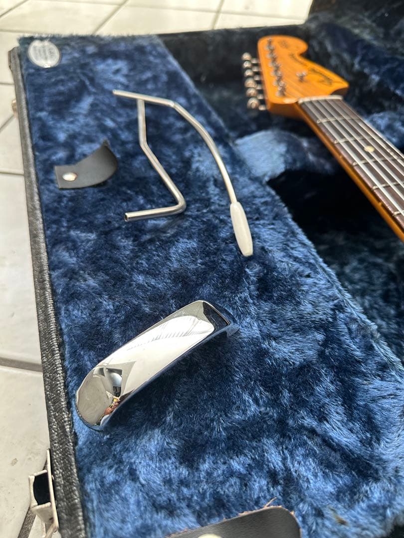 Fender【Johnny Marr】Jaguar Olympic White