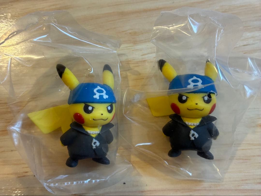 ボスごっこピカチュウ　12個セット　ポケモンセンター　ガチャガチャ