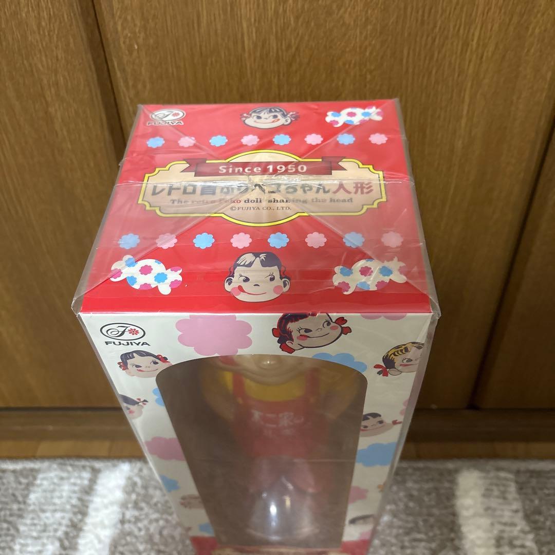 【新品未開封】不二家 レトロ首ふり ペコちゃん人形 フィギュア