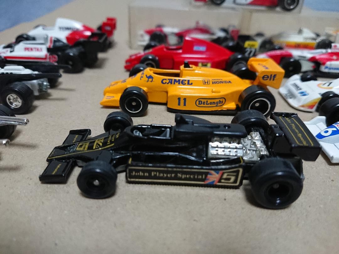 トミカ レーシングカー/F1カー 日本製多数含む14台