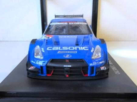 特価 EBBRO (1/18) ニッサン GT-R (R35) CALSONIC