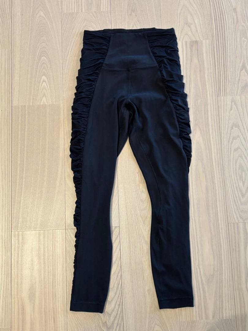 Lululemon アラインパンツ　24 ブラック