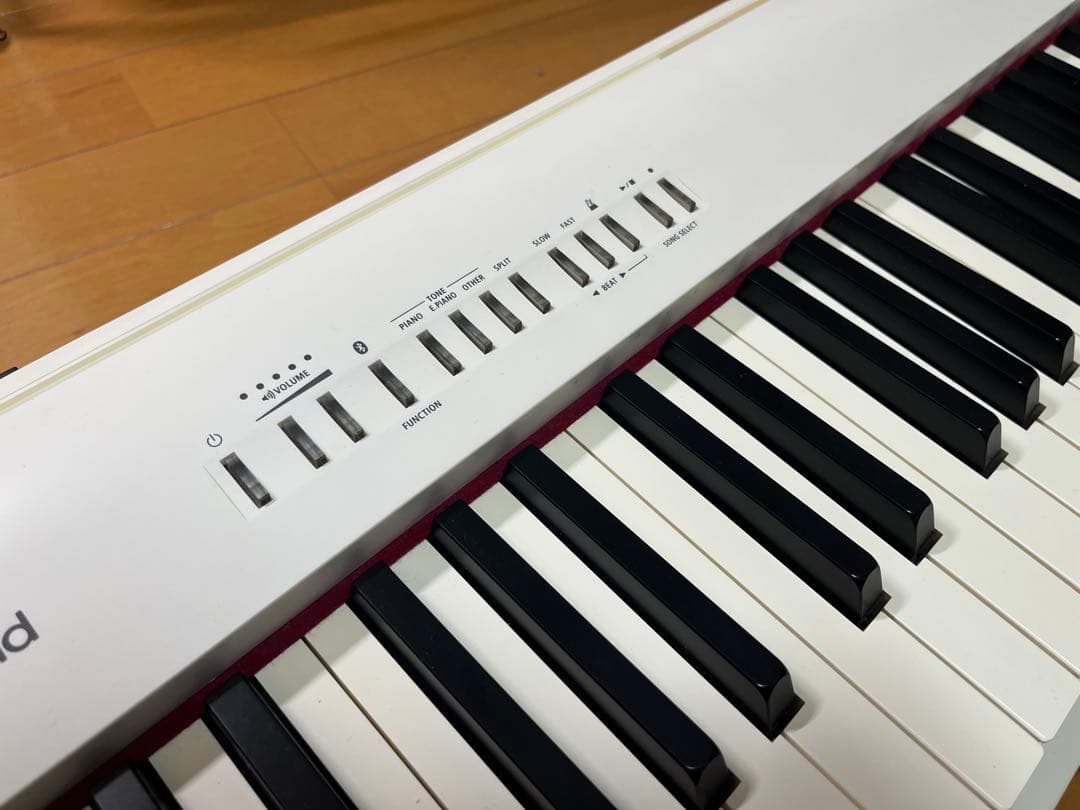 Roland FP-30 ホワイト 電子ピアノ【訳あり】