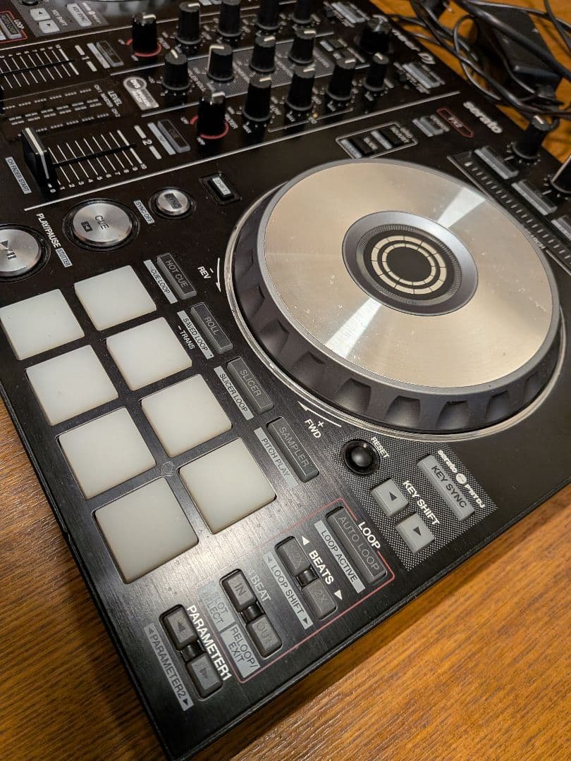 Pioneer DDJ-SR2 DJコントローラー