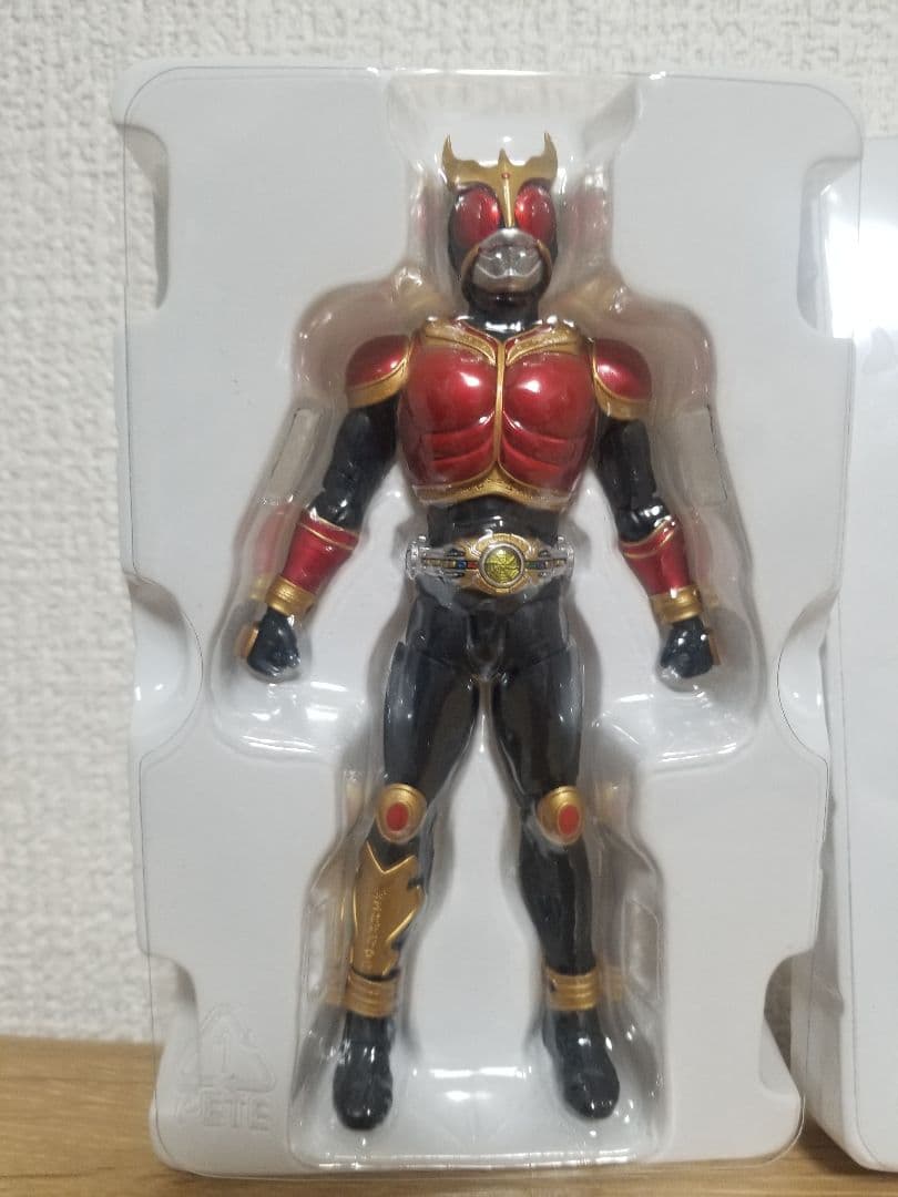 仮面ライダークウガ　真骨彫　ライジングマイティフォーム