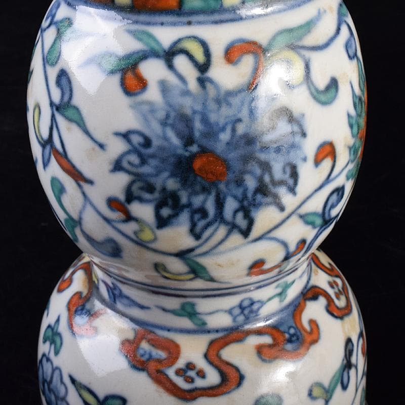 中国　大明萬暦年製　豆彩　花卉文　尊式瓶　V　R7686