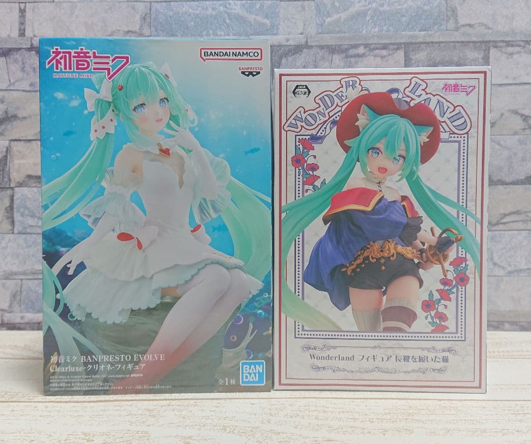 初音ミク　長靴を履いた猫　ロリータ　承認欲求モンスター　シナモロール　フィギュア