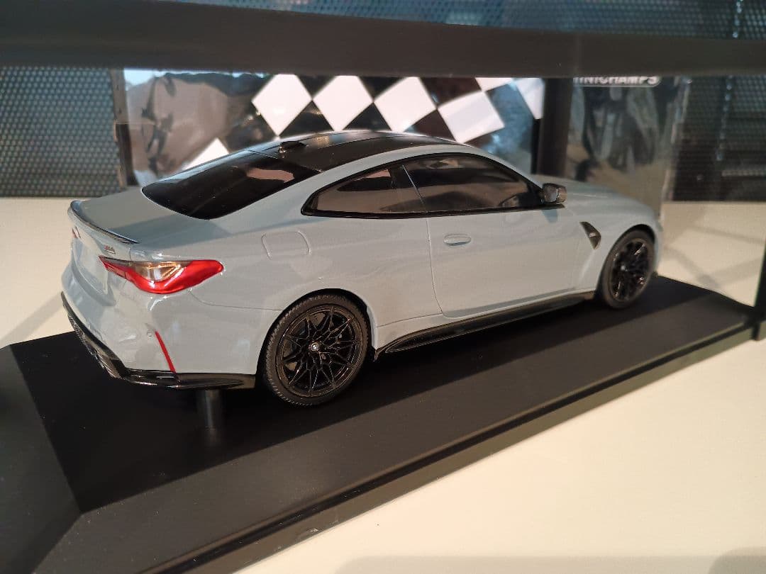 ミニチャンプス MINICHAMPS  M4 2020 1/18
