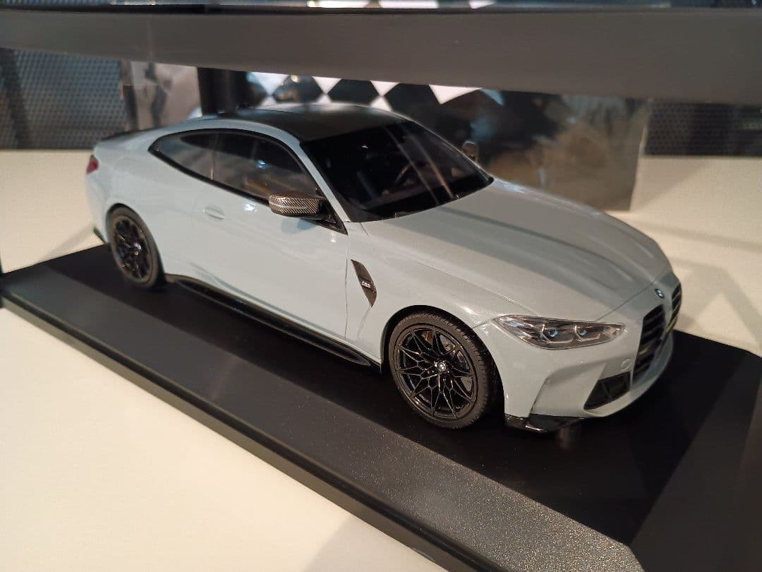 ミニチャンプス MINICHAMPS  M4 2020 1/18