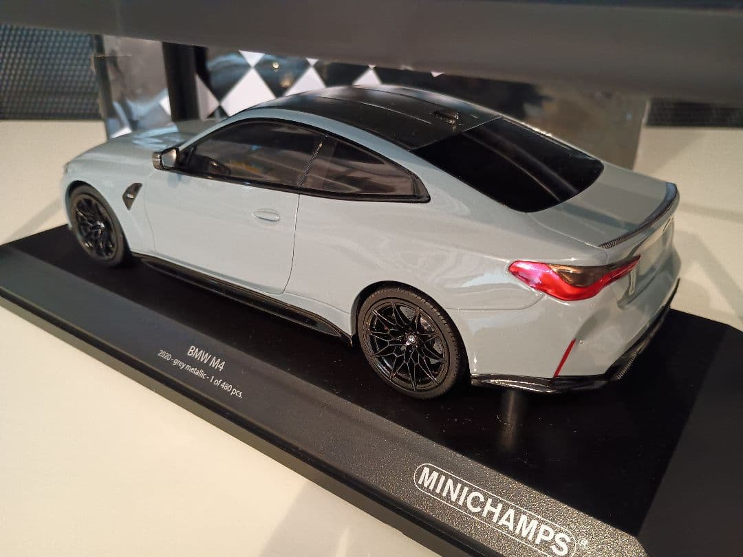 ミニチャンプス MINICHAMPS  M4 2020 1/18
