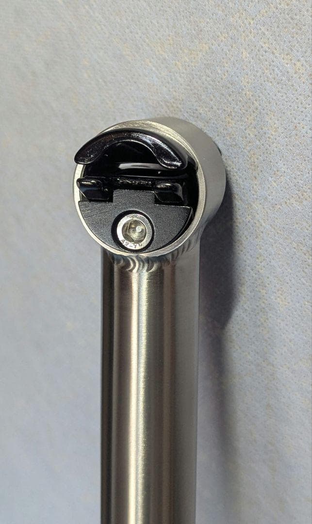 チタン製シートポスト(27.2mm) ストレートモデル