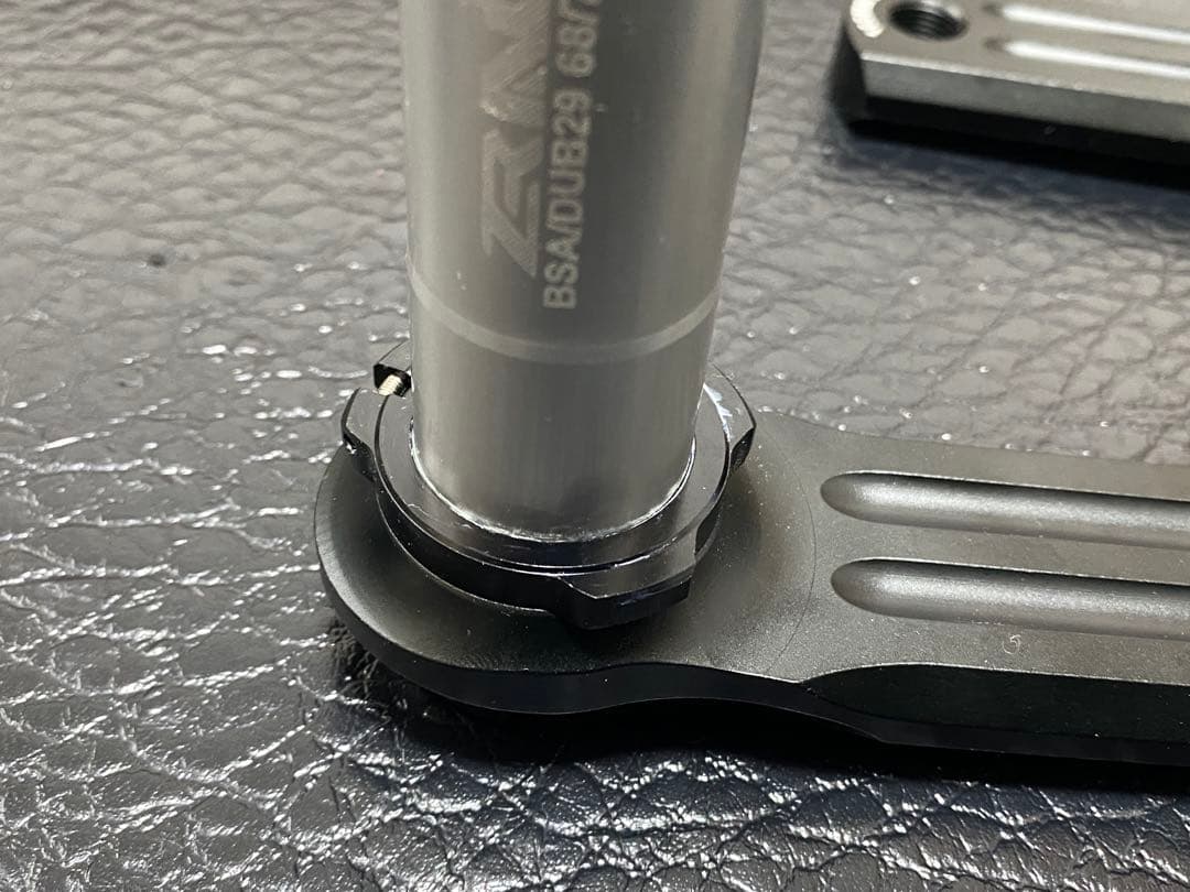【未使用】ZRACE ピストクランク 165mm PCD144 おまけ付き