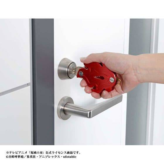 鬼滅の刃　日輪刀の鍔（鐔）　キーケース　KeyItem　煉獄杏寿郎　紅色