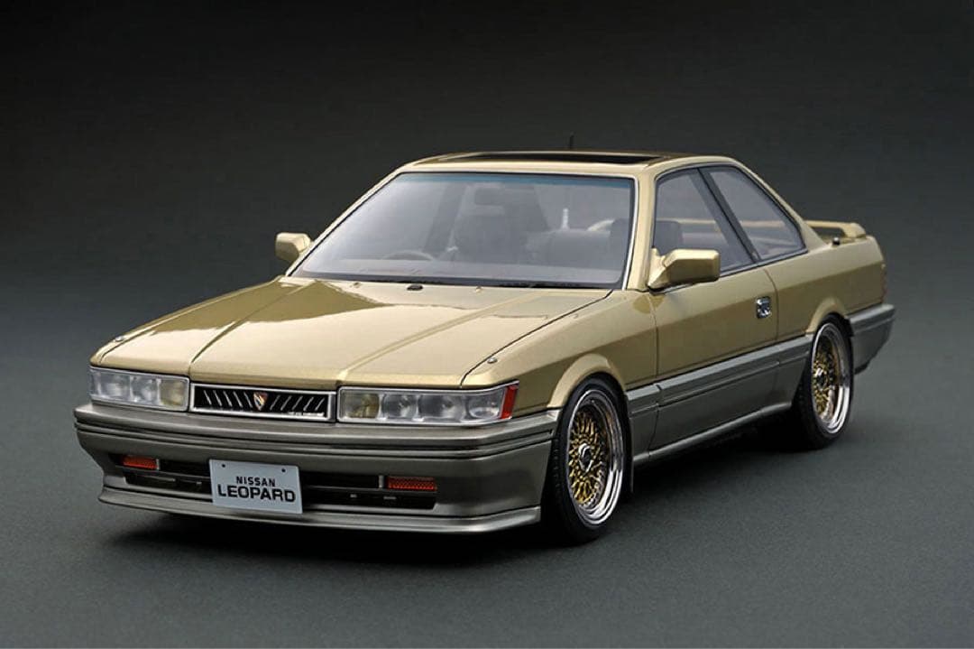 1/18 イグニッションモデル レパード F31 ignition model