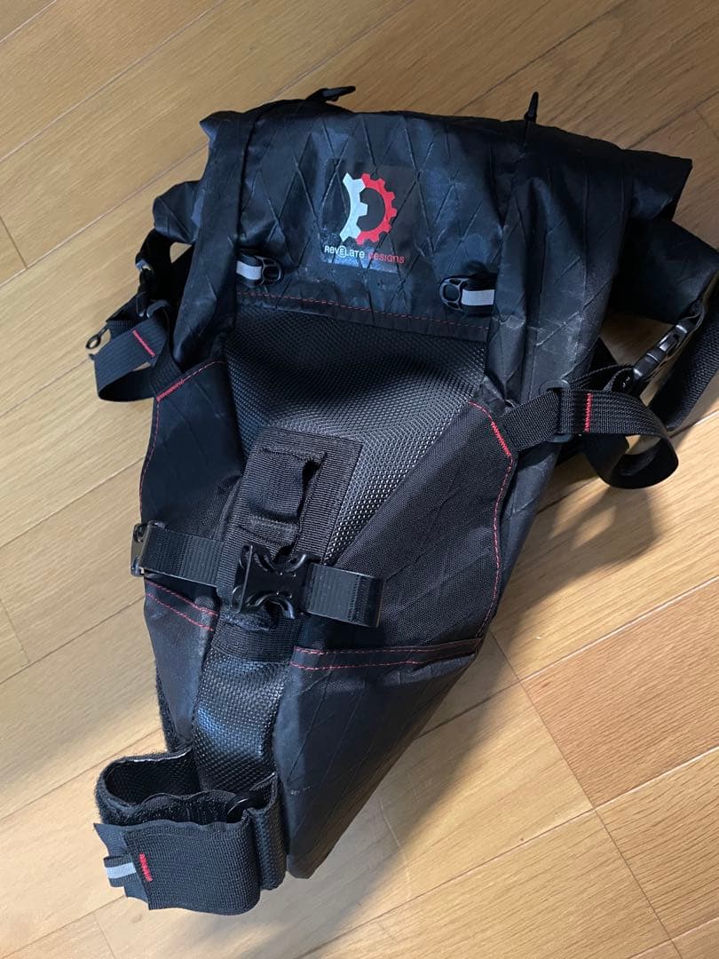 ★タイヤ擦れなし美品★レベレイトデザイン サドルバッグ