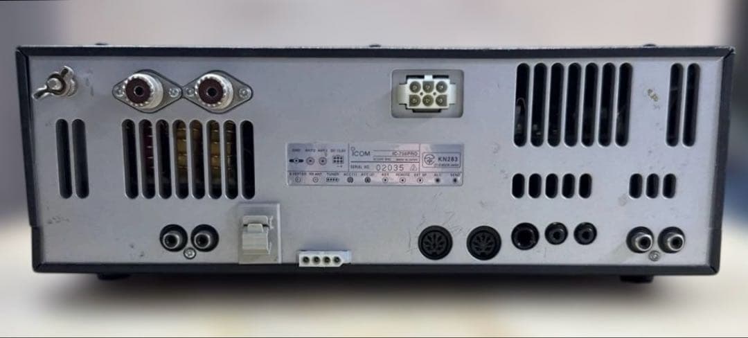 ICOM IC−756PRO