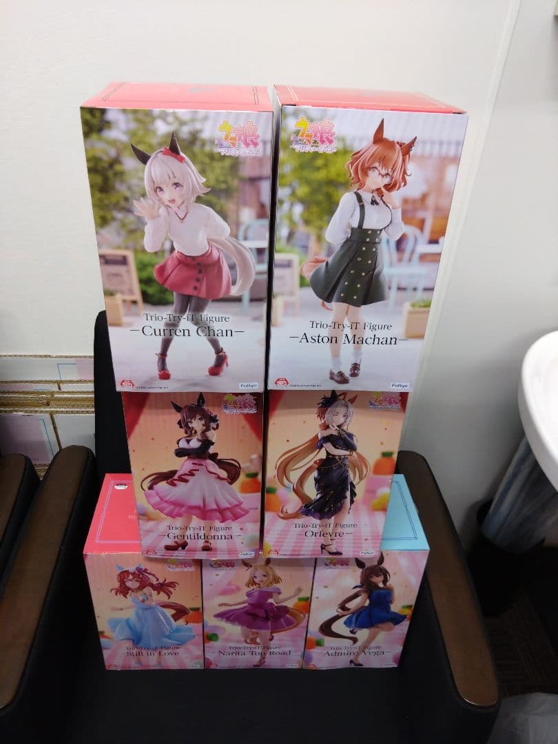 ウマ娘 トリオトライト　ラウンドワン限定5種＋カレンチャン＋アストンマーチャン