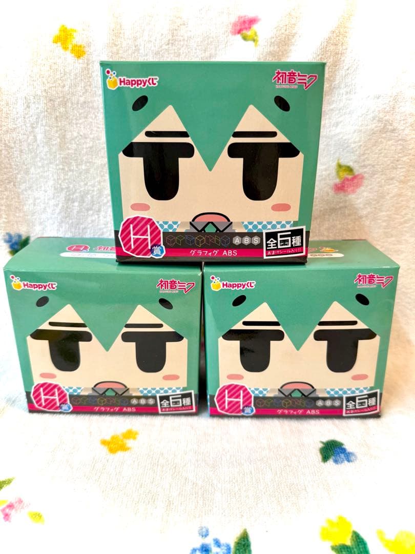 ファミマコラボ♪ 初音ミク✨　ラスト賞フィギュアとトートバッグセット♪