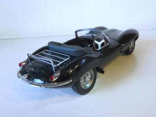 特価 AUTOart (1/18) ジャガー XKSS