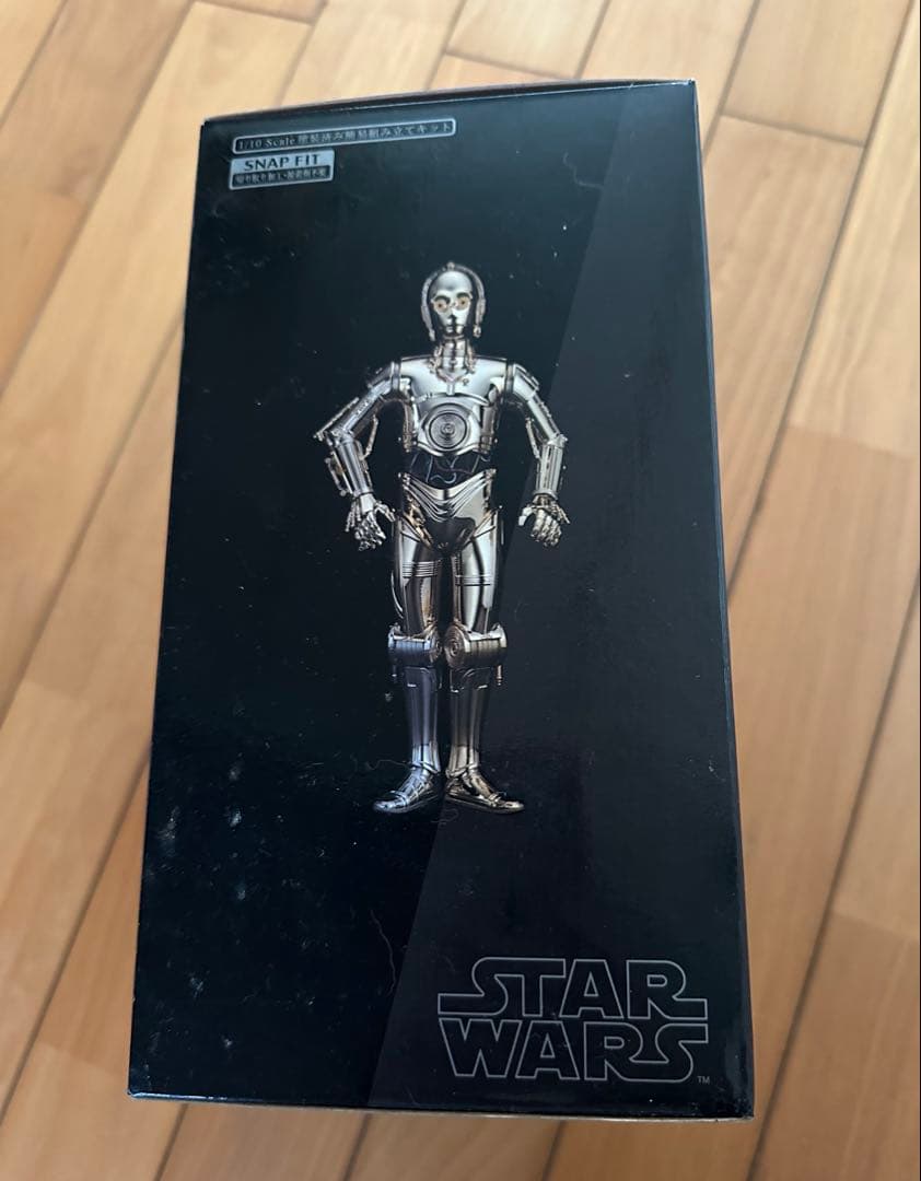 R2-D2 C-3PO フィギュアとダースベーダー　ヨーダフィギュアセット