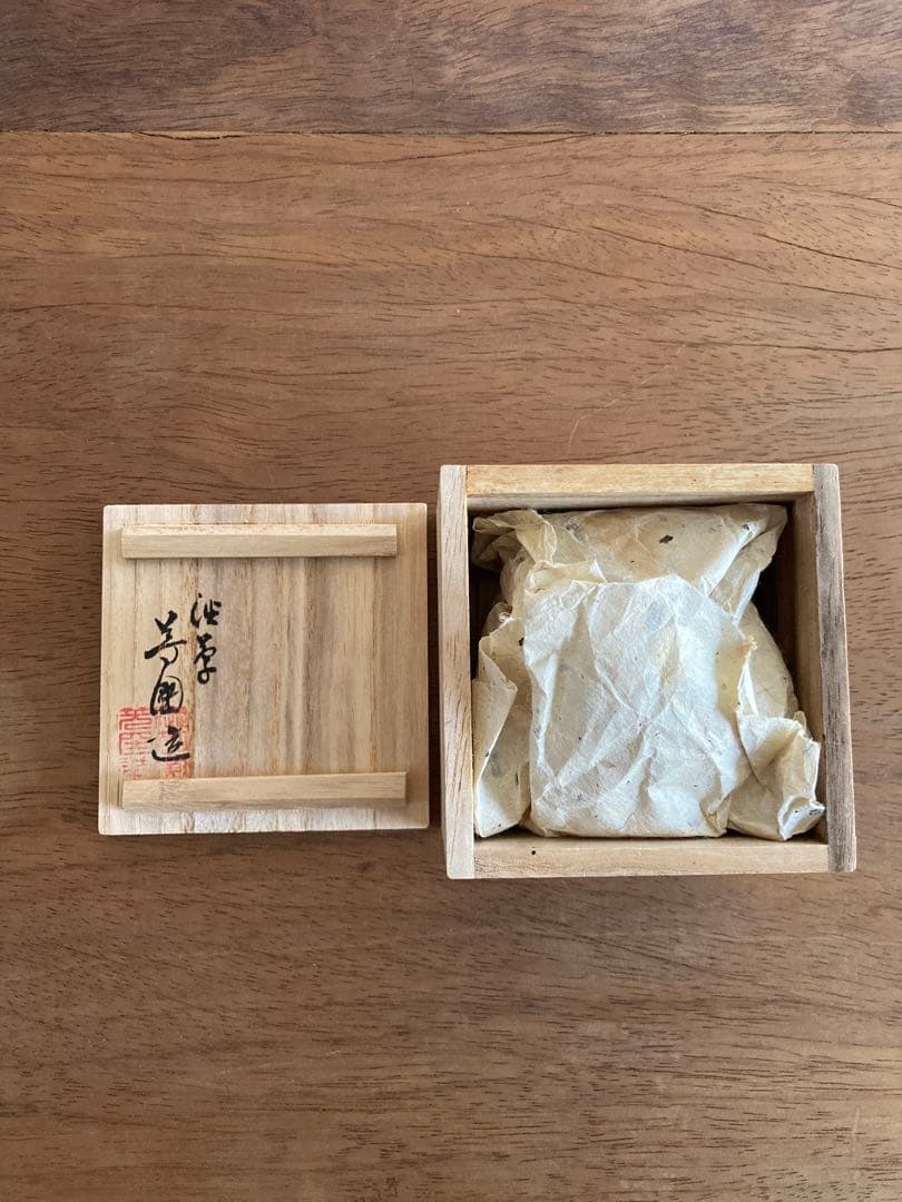 深付赤絵香合