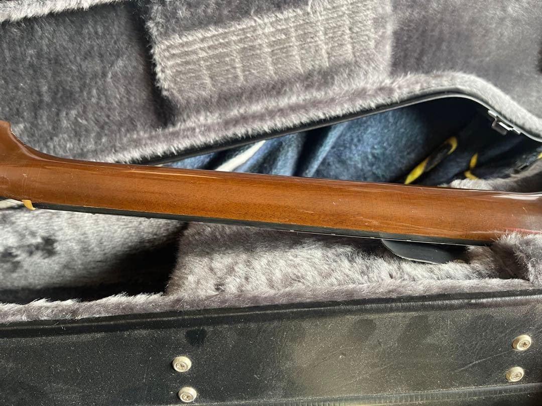 エピフォンスラッシュレスポールゴルドトップ