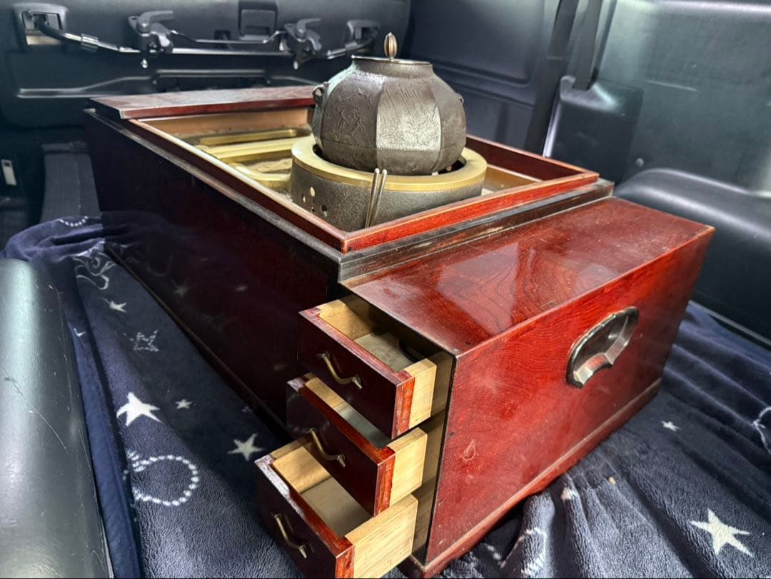 【特大・極美品】高級長火鉢 一式　横幅130cm 鉄瓶/灰/五徳/火箸 完備