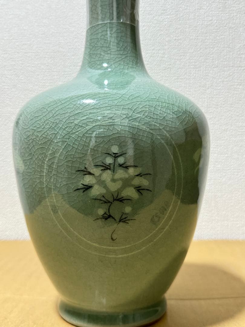 古酒未開栓ニッカ ウイスキー 高麗青磁雲鶴草華文様象嵌ボトル青峯 陶器ボトル