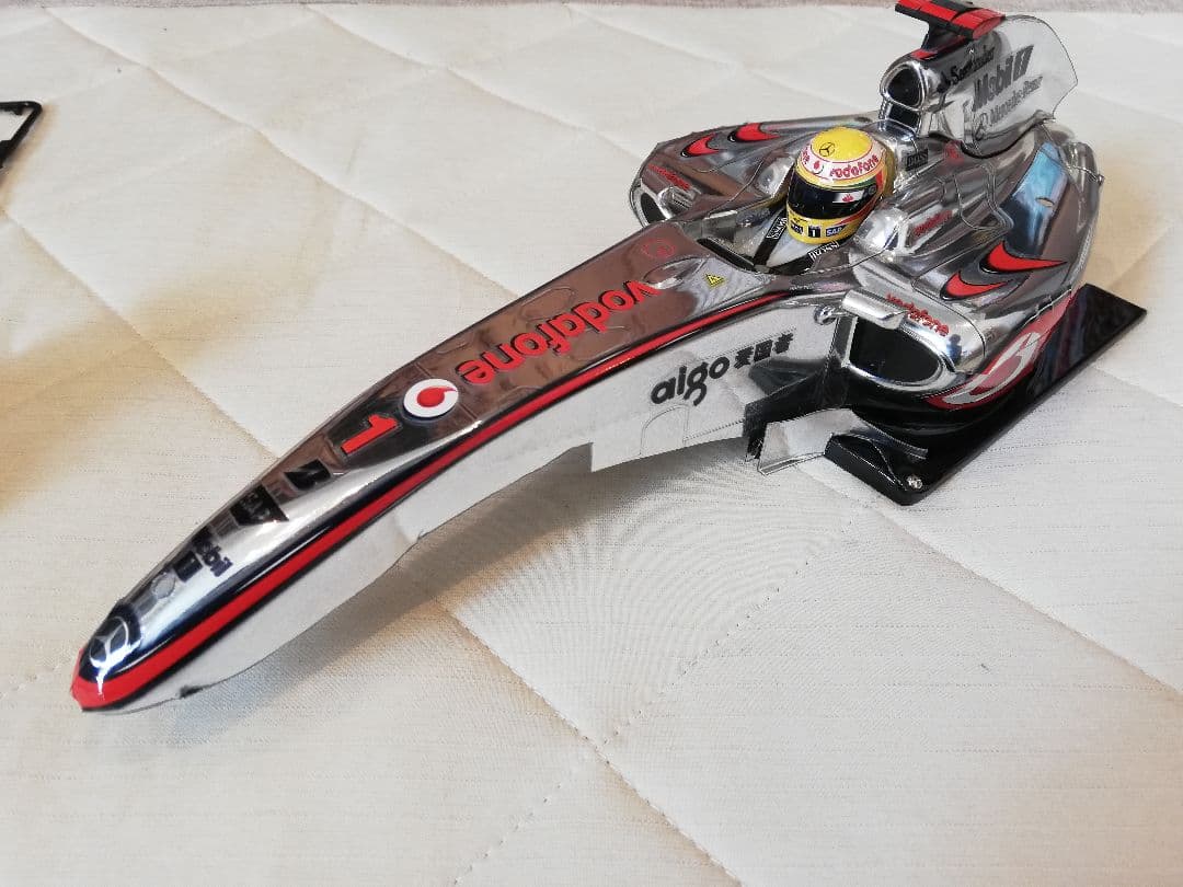 タミヤ 1/10 マクラーレン メルセデス MP4-24 ハミルトン F104