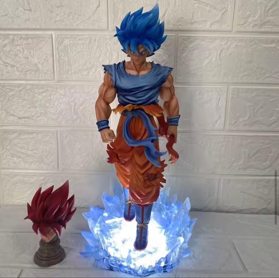 ドラゴンボール　JT製　孫悟空　顔変えパーツ＆光る台座付き　新品未使用品。