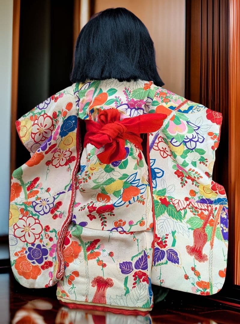 w*e様 市松人形 　川島秀山　(清次郎)　花柄着物　12号