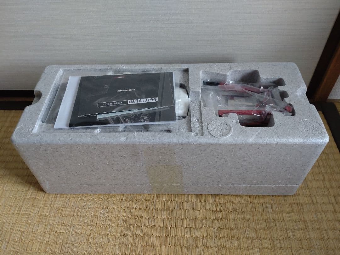 Motorhelix ホンダ S2000 1/18