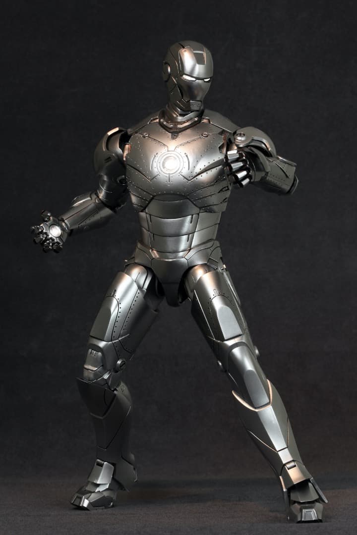 ホットトイズ アイアンマンマーク2 アーマーアンリーシュド版
