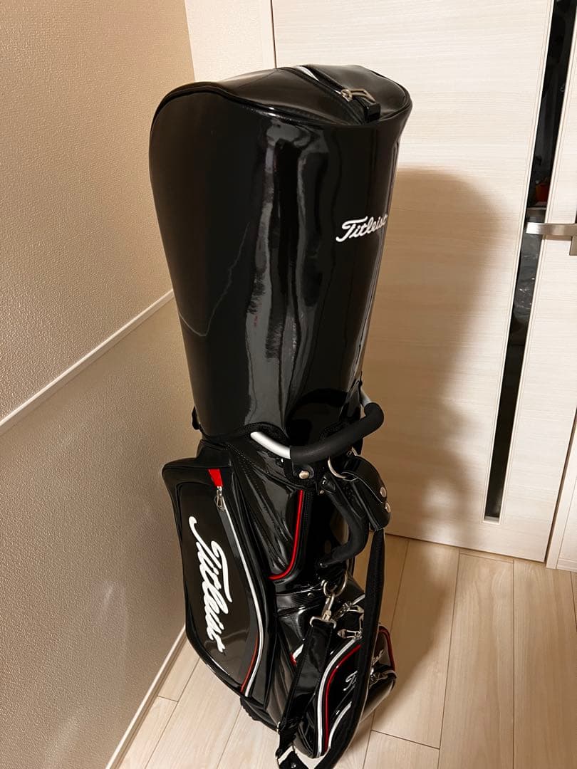 美品 Titleist ゴルフバッグ 黒/赤 エナメル
