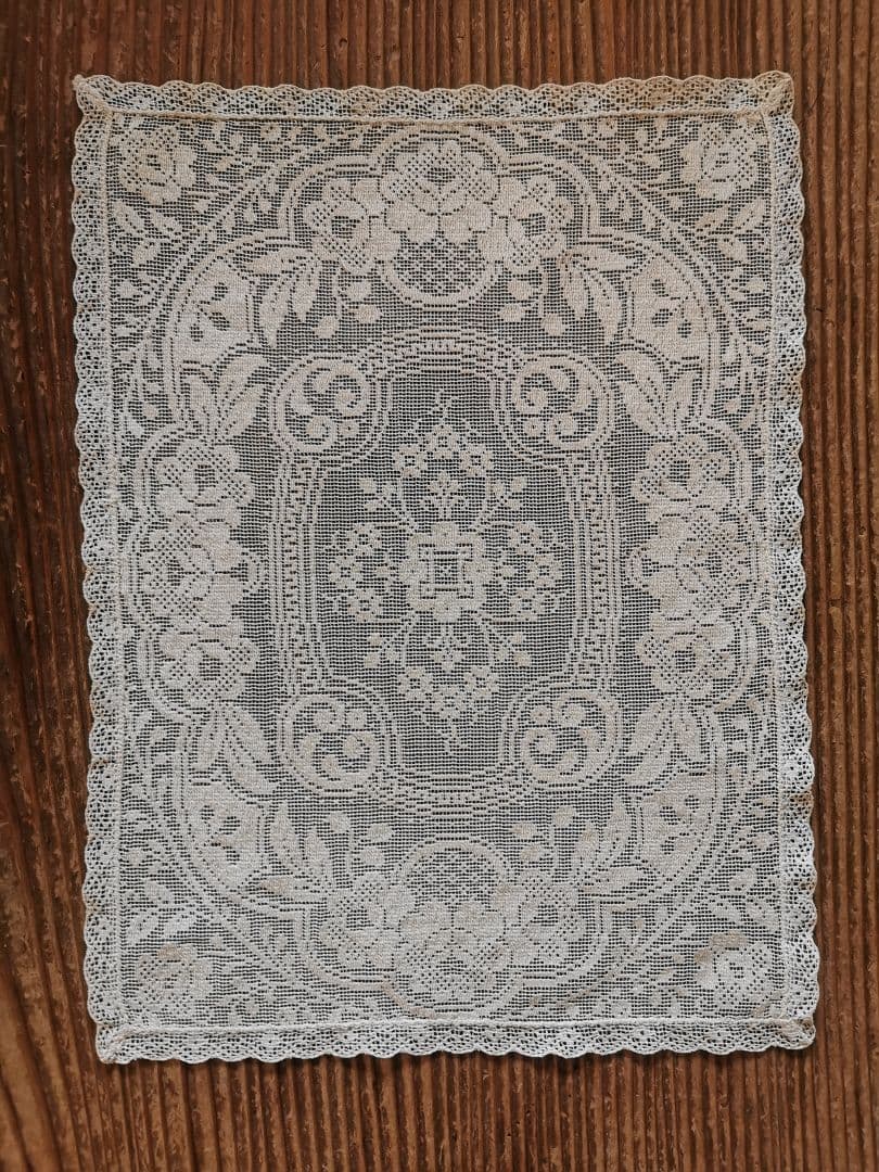 アンティーク 目の細かな◻◽フィレレース レクタングル トレイクロス ローズ紋β