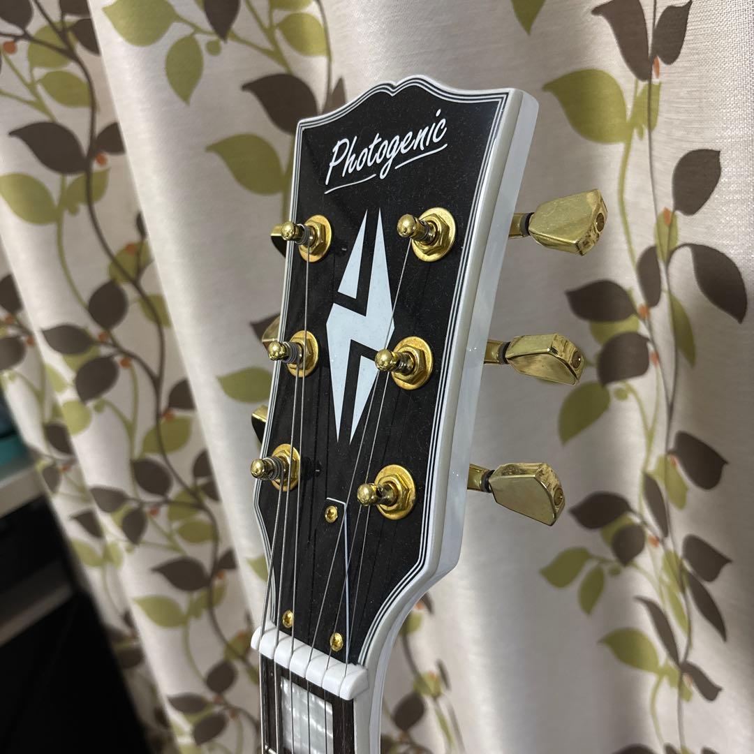 【美品】エレキギター 初心者 ピック付き 台付き 袋付き