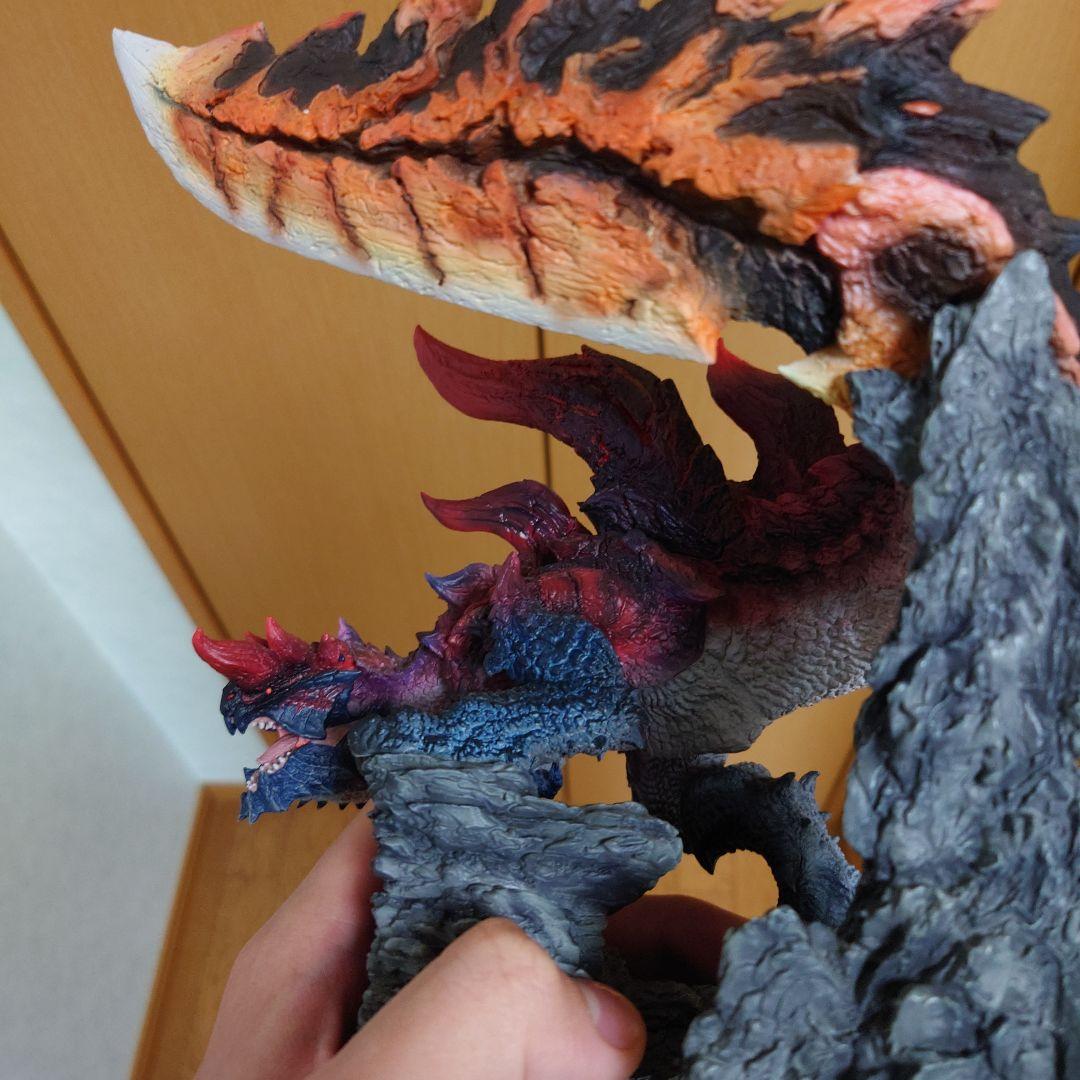 大幅値下げ モンスターハンター　クリエイターズモデル　燼滅刃ディノバルド