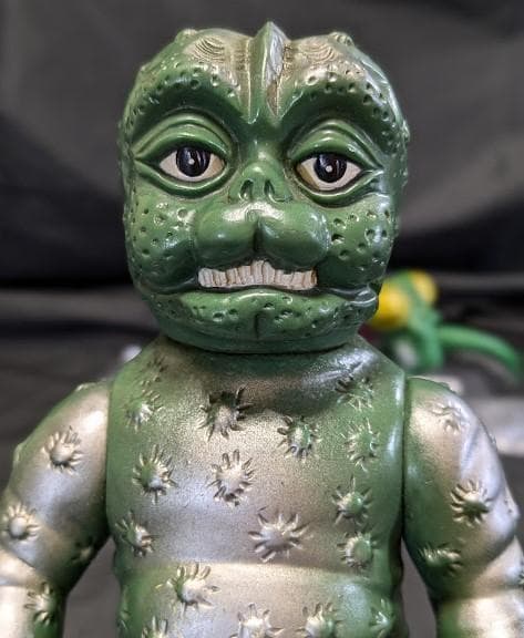 ミニラ（ブルマァク復刻）＆カマキラス（マルサン）ソフビフィギュア２体セット＋１