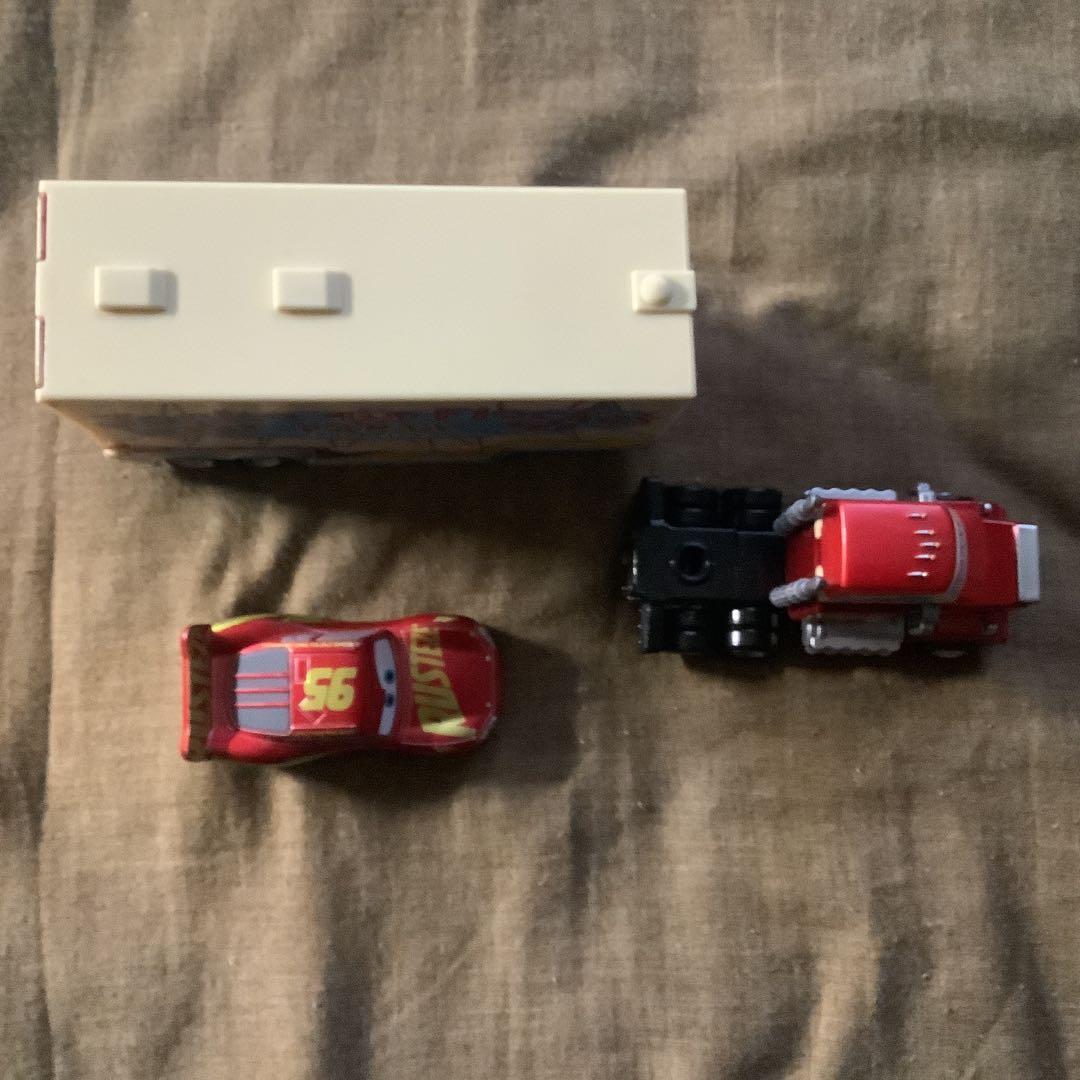 トミカ　カーズ　マック　マックィーン